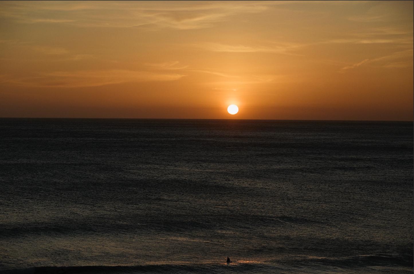 MAGIC HOUR