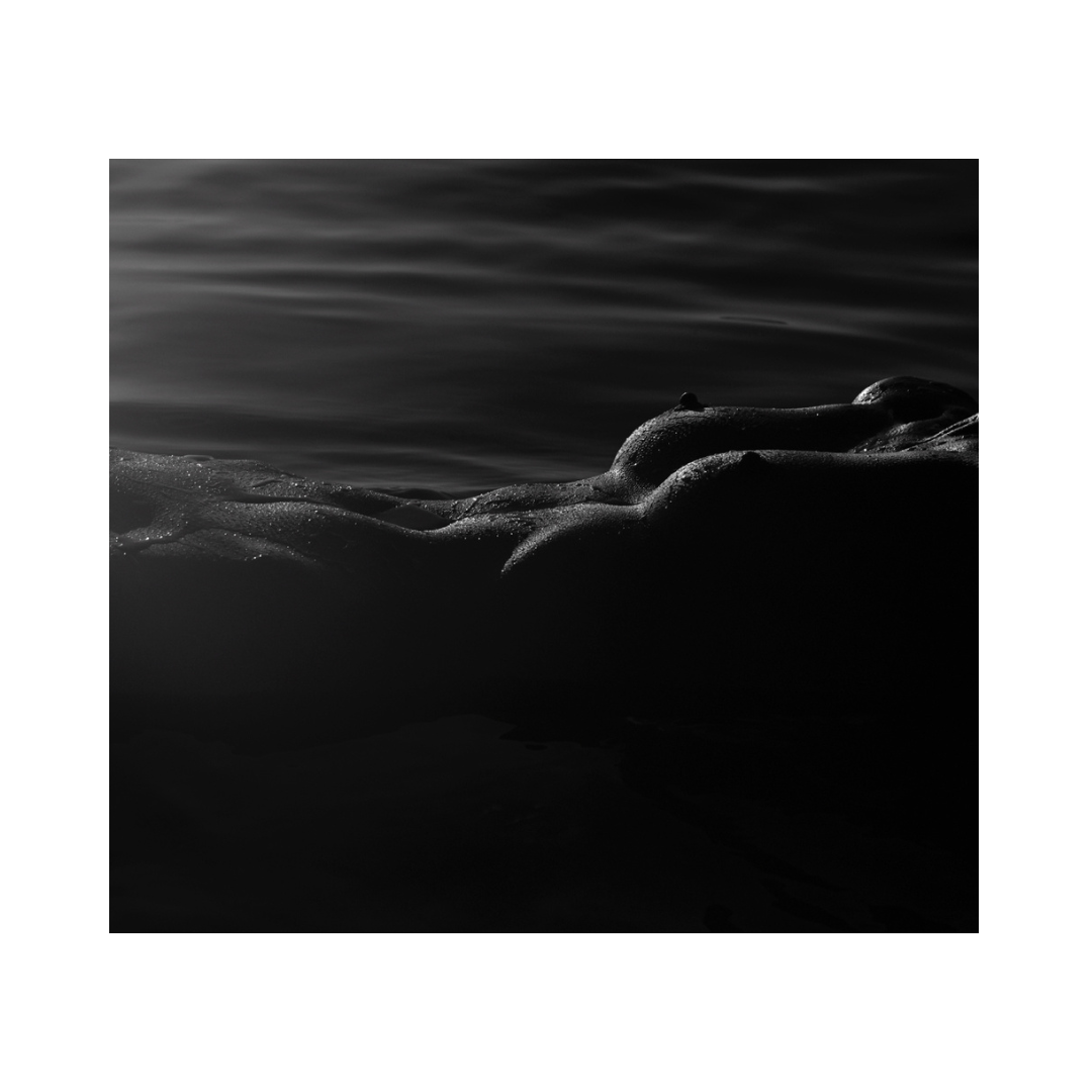 ALL IN - B&W