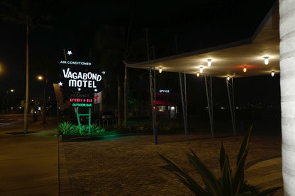 VAGABOND